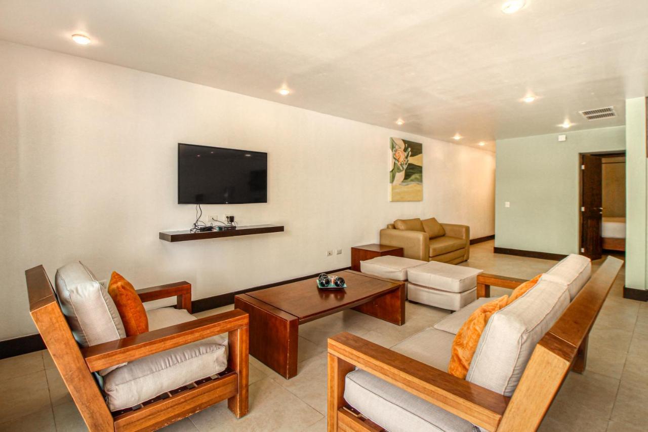 Pueblito Escondido Unit 102